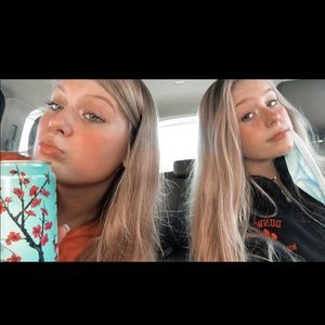 Meet your Posher, Lily